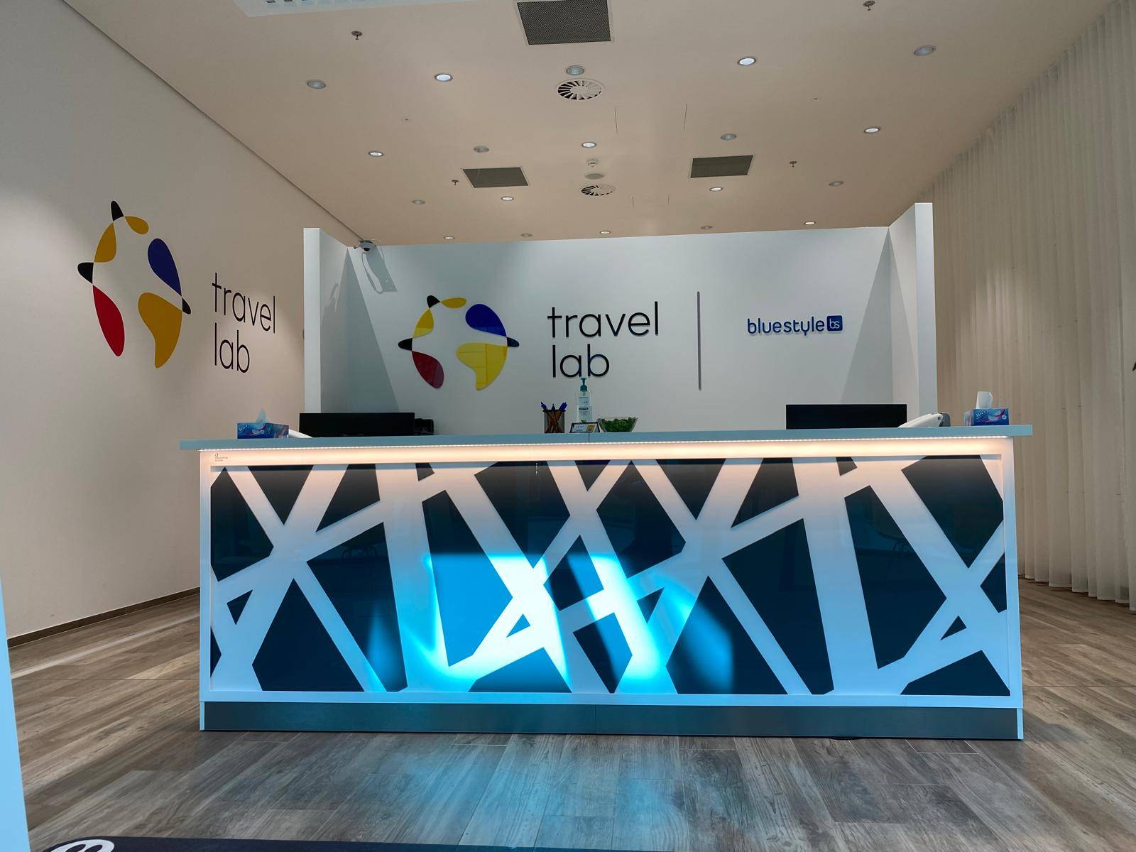 Travel LAB_POP Airport